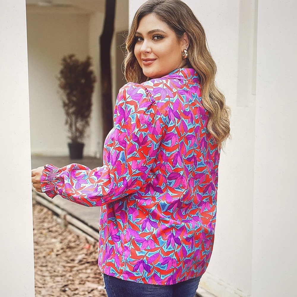 Vibrant Floral Women's Top - Picture 2 of 5